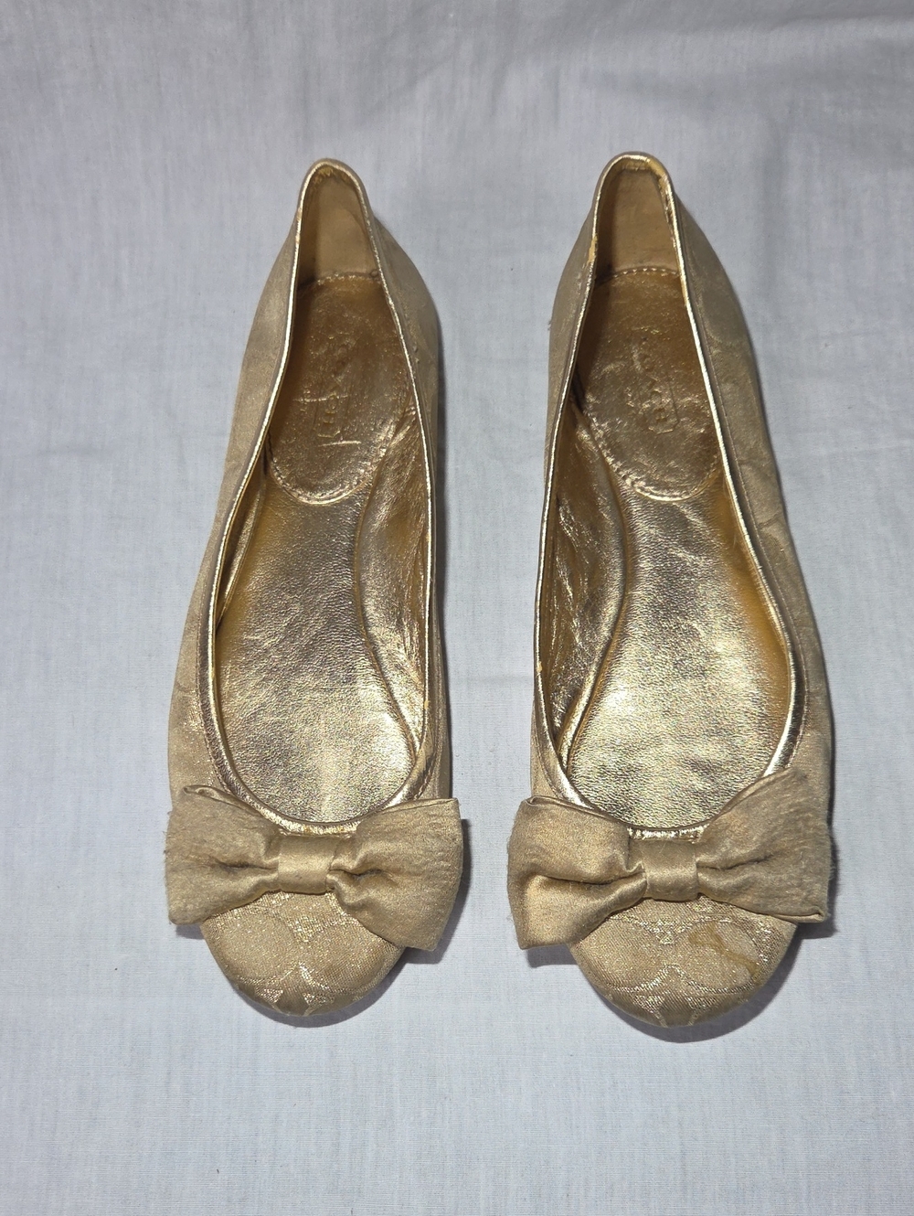 COACH GOLD Ballet Flats With Bow And Golden Highlights Classic CC Size 7 Womens - Picture 2 of 11